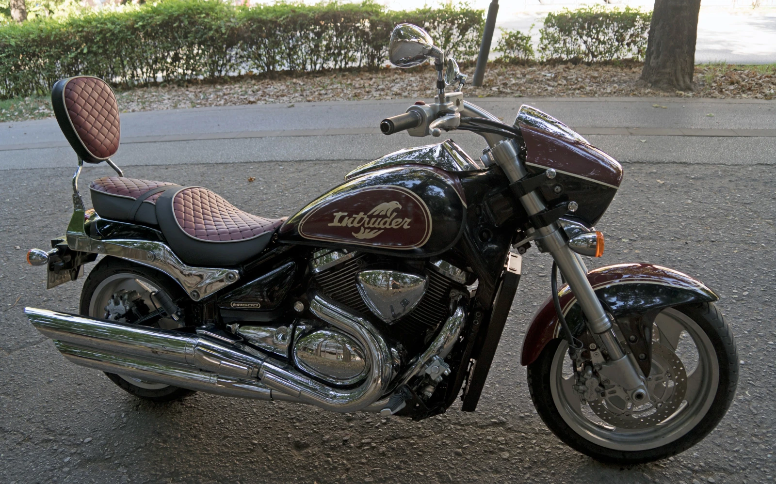 Suzuki Intruder, снимка 5 - Мотоциклети и мототехника - 55493340