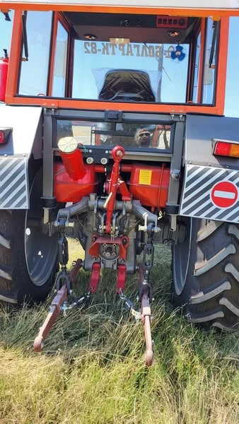 Трактор Болгар ТК 82, снимка 9 - Селскостопанска техника - 52952014