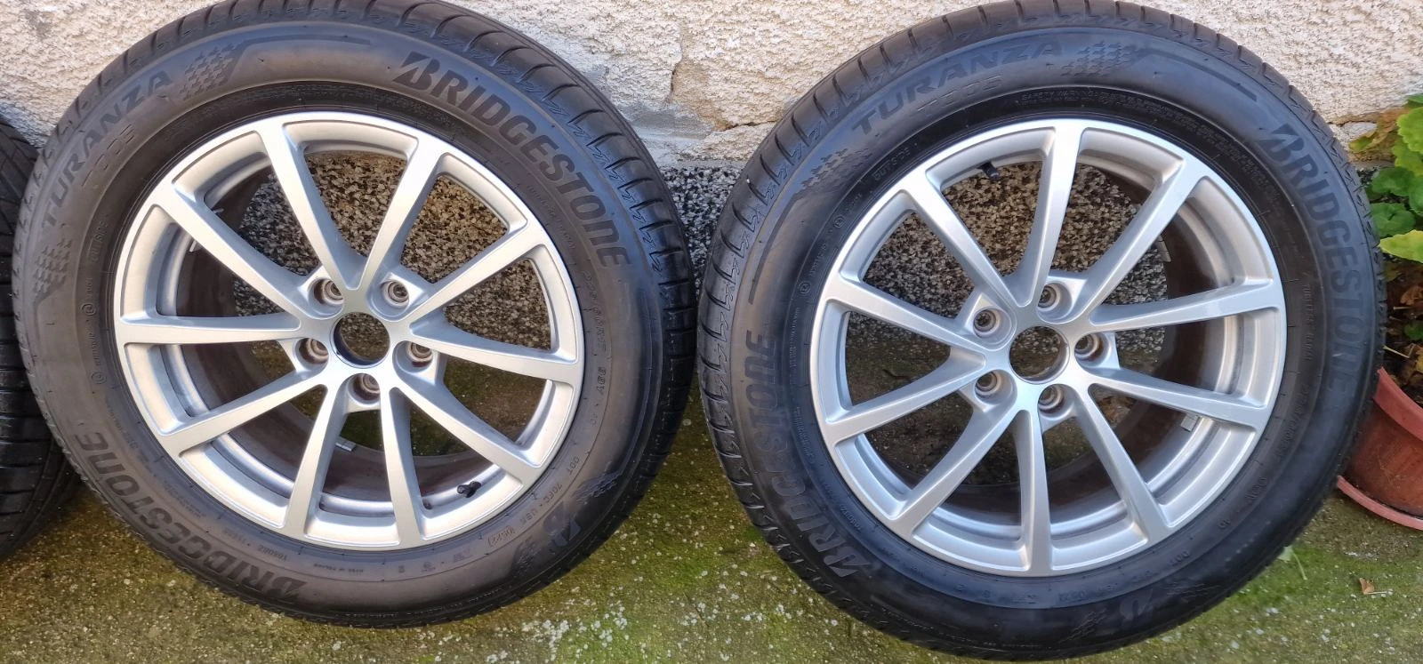 Гуми с джанти Bridgestone 225/60R17, снимка 2 - Гуми и джанти - 54368755