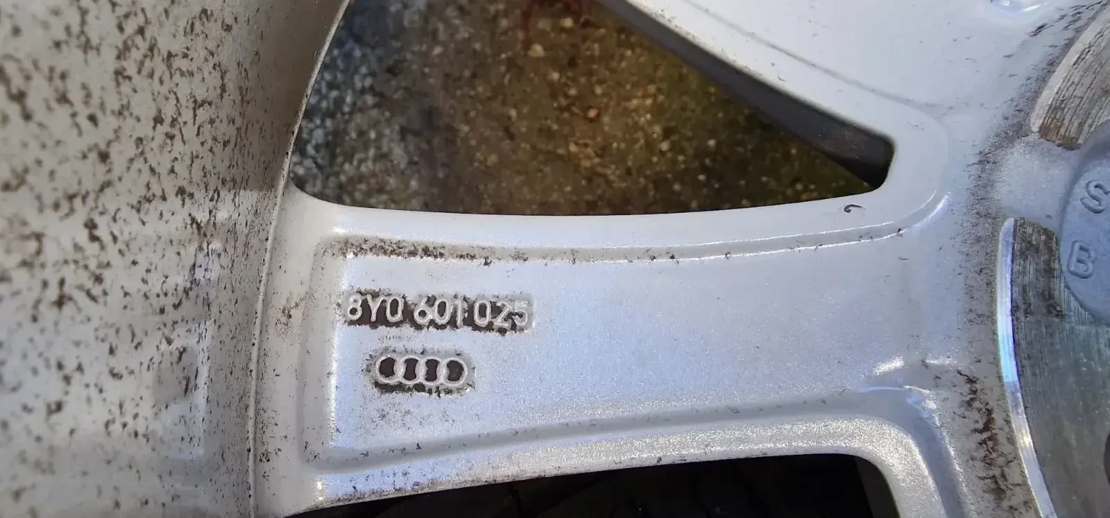 Гуми с джанти Bridgestone 225/60R17, снимка 10 - Гуми и джанти - 54368755