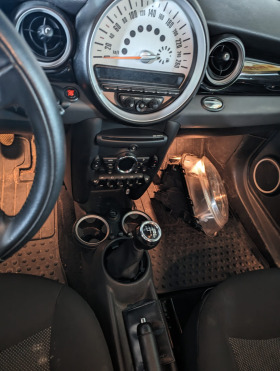 Mini Cooper 1.6i 16v, снимка 8 - Автомобили и джипове - 43258134
