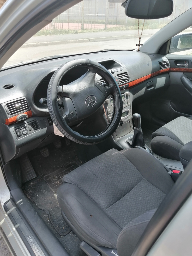Toyota Avensis 2.0 vvti, снимка 6 - Автомобили и джипове - 46415468