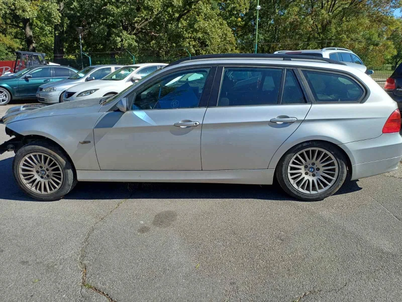 BMW 320 d Touring, снимка 4 - Автомобили и джипове - 47627666