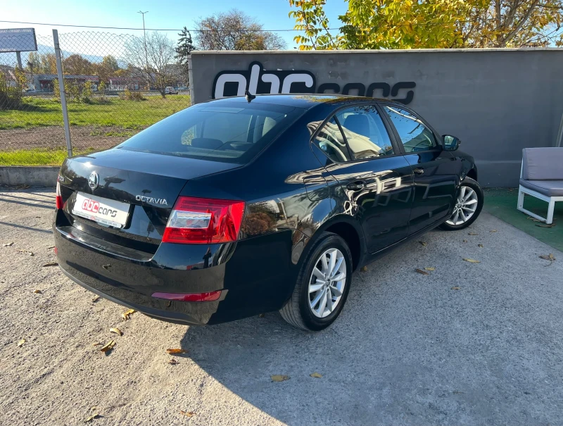 Skoda Octavia 1.6TDI, снимка 4 - Автомобили и джипове - 47837535