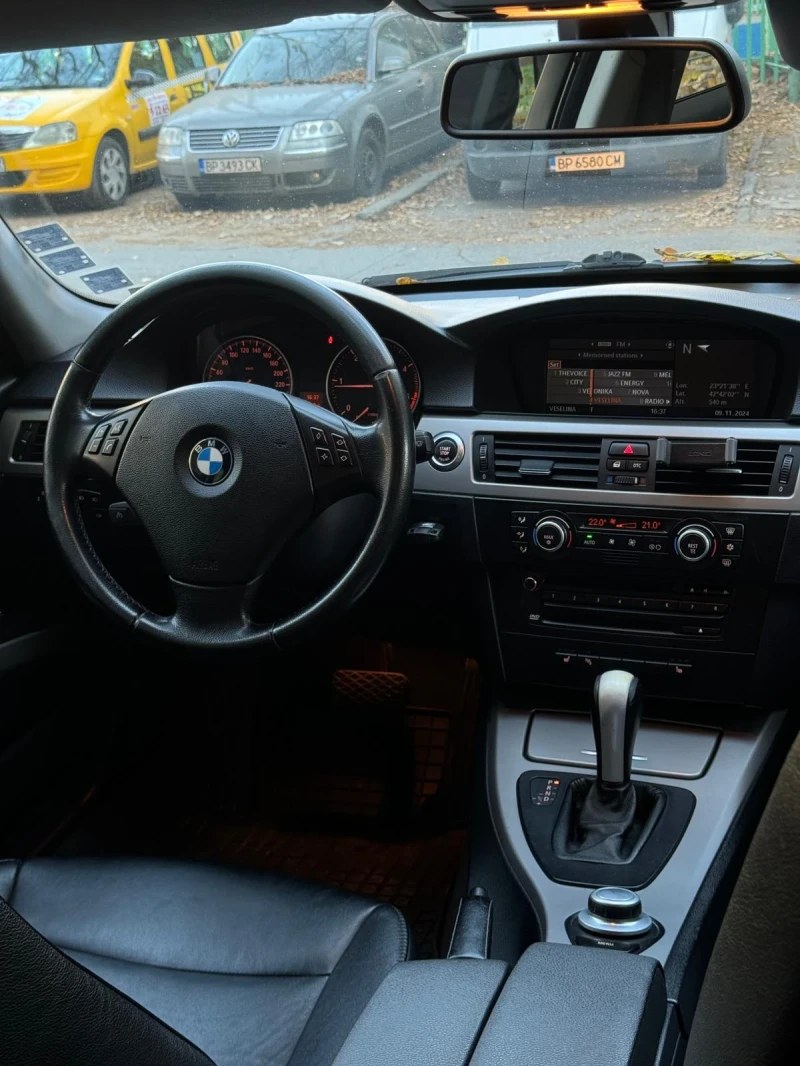 BMW 320, снимка 5 - Автомобили и джипове - 47910087