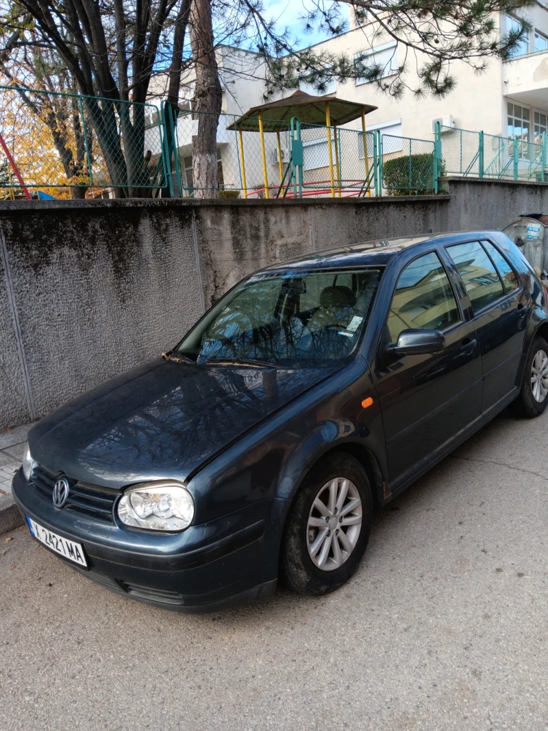 VW Golf, снимка 1 - Автомобили и джипове - 48114413