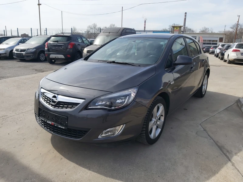 Opel Astra 1.4i-Gpl-Euro5B-6sk., снимка 1 - Автомобили и джипове - 49448000