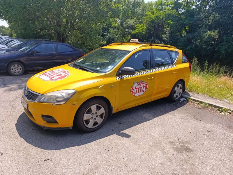 Kia Ceed 1.400, снимка 3 - Автомобили и джипове - 52242062