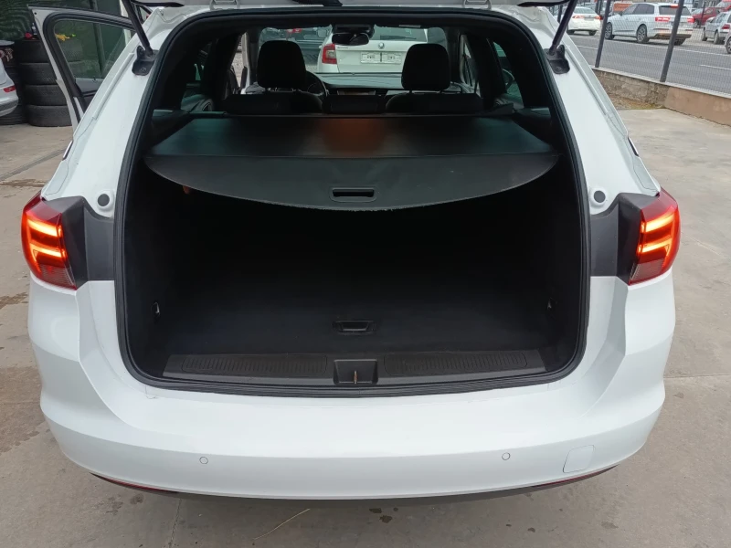 Opel Astra 1.6dti, снимка 13 - Автомобили и джипове - 51869665