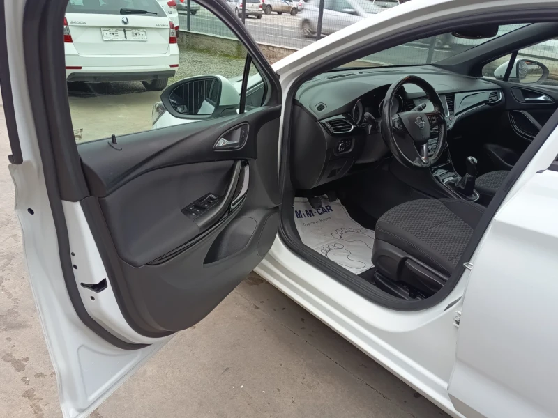 Opel Astra 1.6dti, снимка 9 - Автомобили и джипове - 51869665