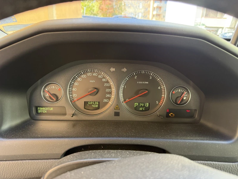 Volvo S60, снимка 8 - Автомобили и джипове - 52568049