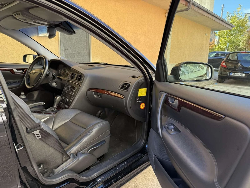 Volvo S60, снимка 11 - Автомобили и джипове - 52568049