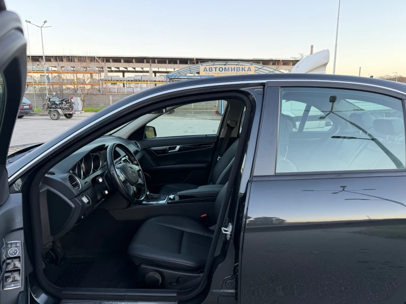 Mercedes-Benz C 180 CGI Luxury, снимка 13 - Автомобили и джипове - 52806861