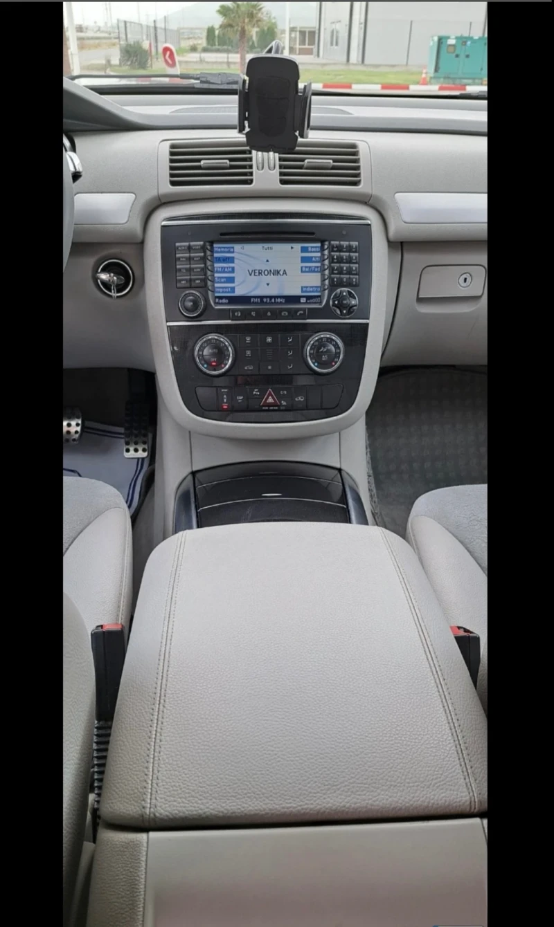 Mercedes-Benz R 320 R320, снимка 9 - Автомобили и джипове - 52831415