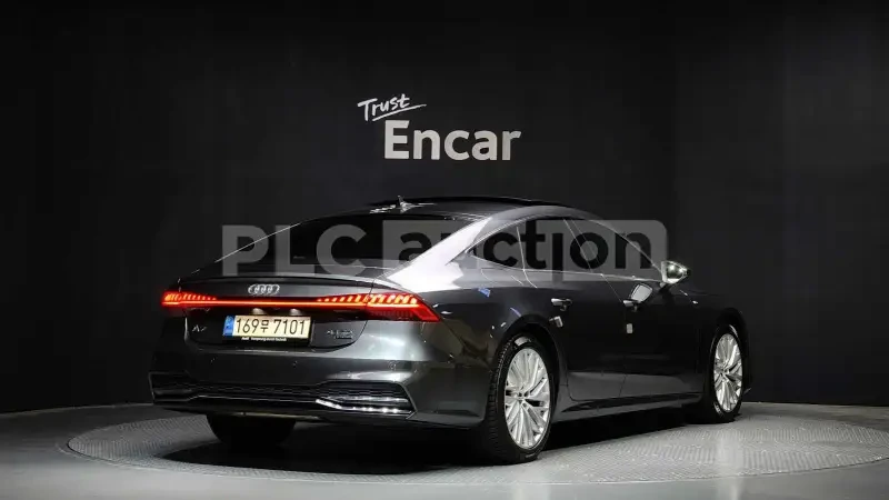 Audi A7, снимка 2 - Автомобили и джипове - 55012007