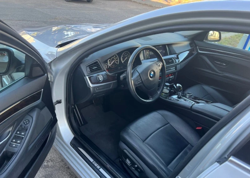 BMW 528 I  2.0 Turbo AT на !!148100km!!!, снимка 11 - Автомобили и джипове - 55179829