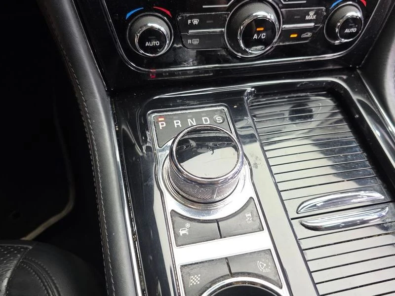 Jaguar Xj 3.0 Automatic, снимка 9 - Автомобили и джипове - 55926413