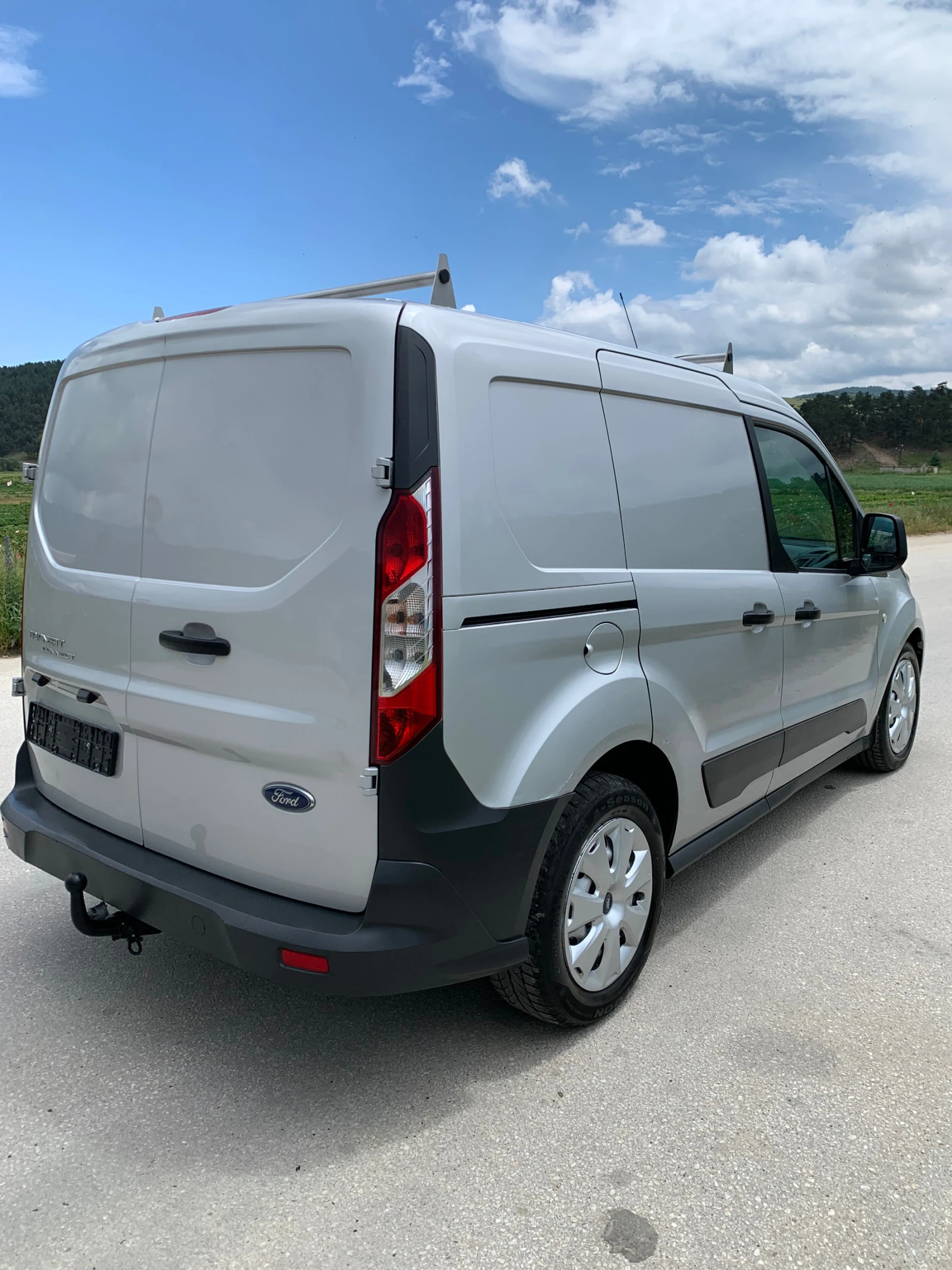 Ford Connect 1.5 EURO6X - изображение 6