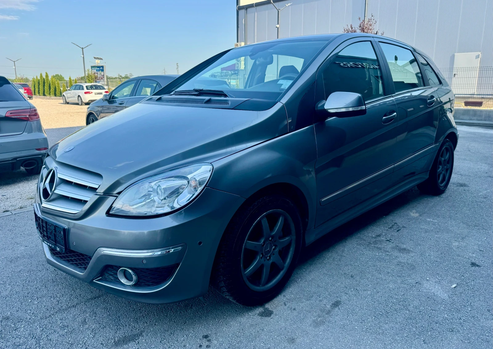 Mercedes-Benz B 180  - изображение 3