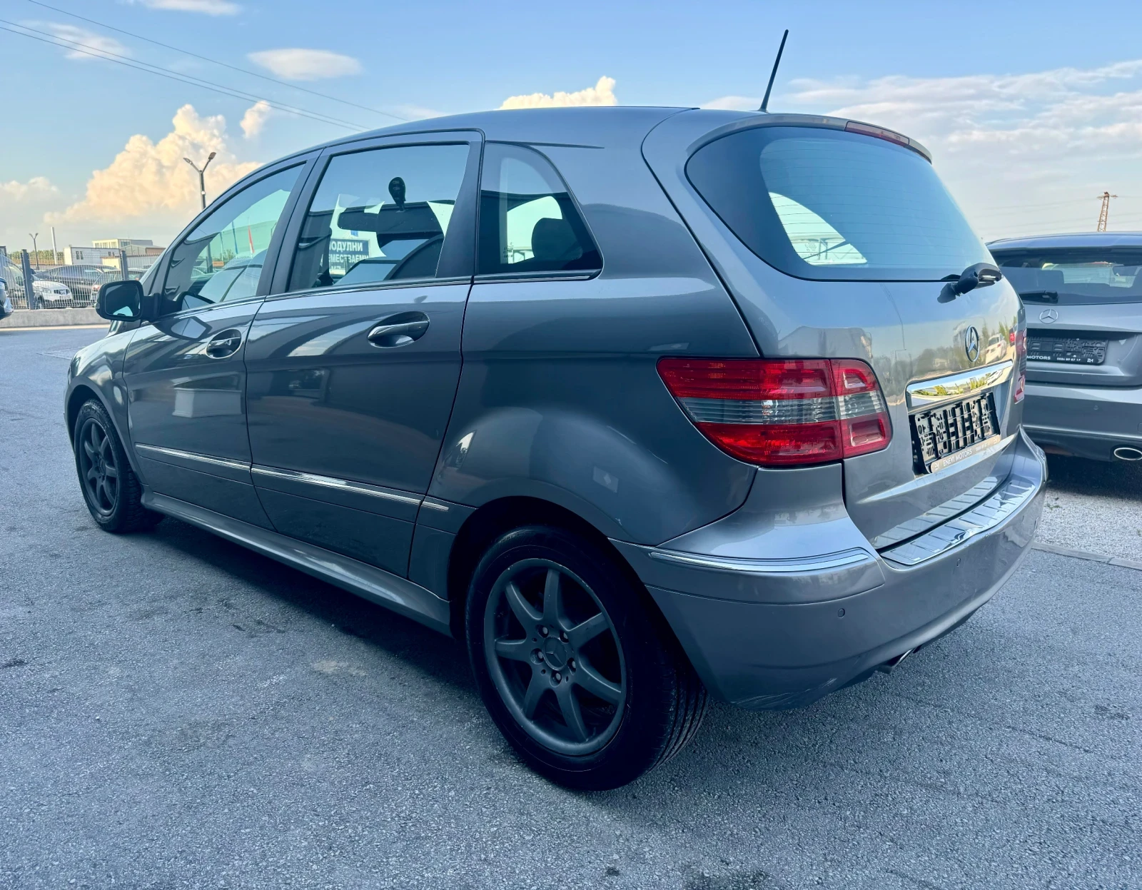 Mercedes-Benz B 180  - изображение 4