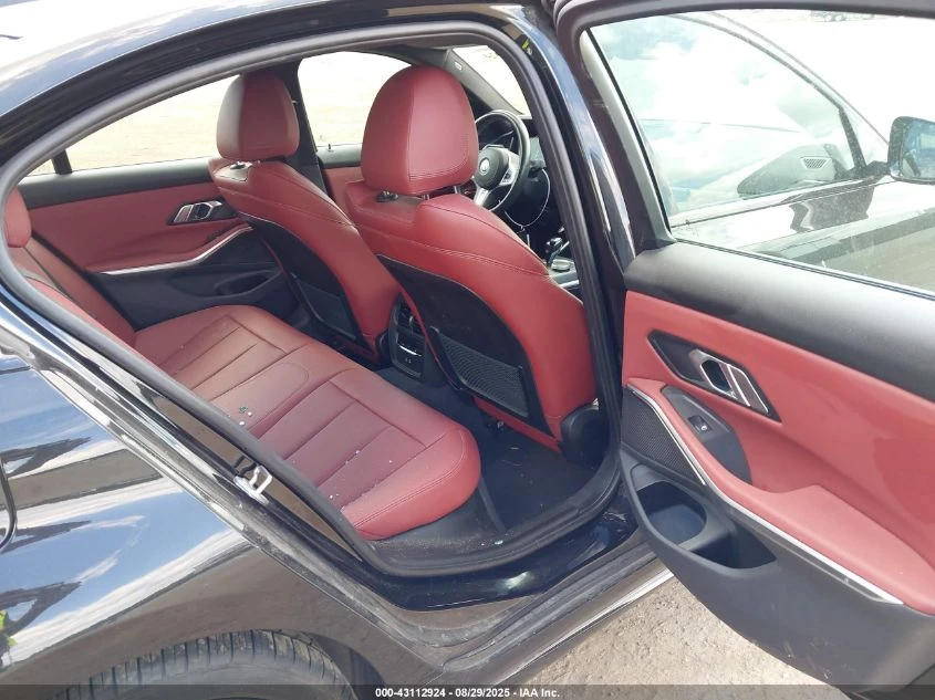 BMW 330 2.0L I-4 DI, DOHC, VVT, TURBO, 180HP All Wheel | Mobile.bg   13