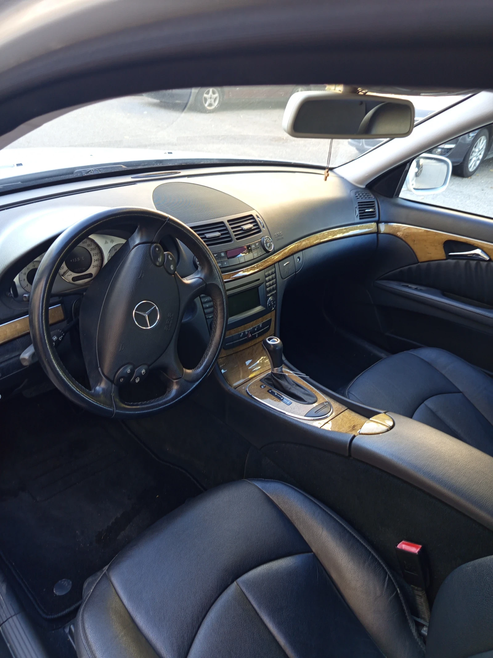 Mercedes-Benz E 220  - изображение 6