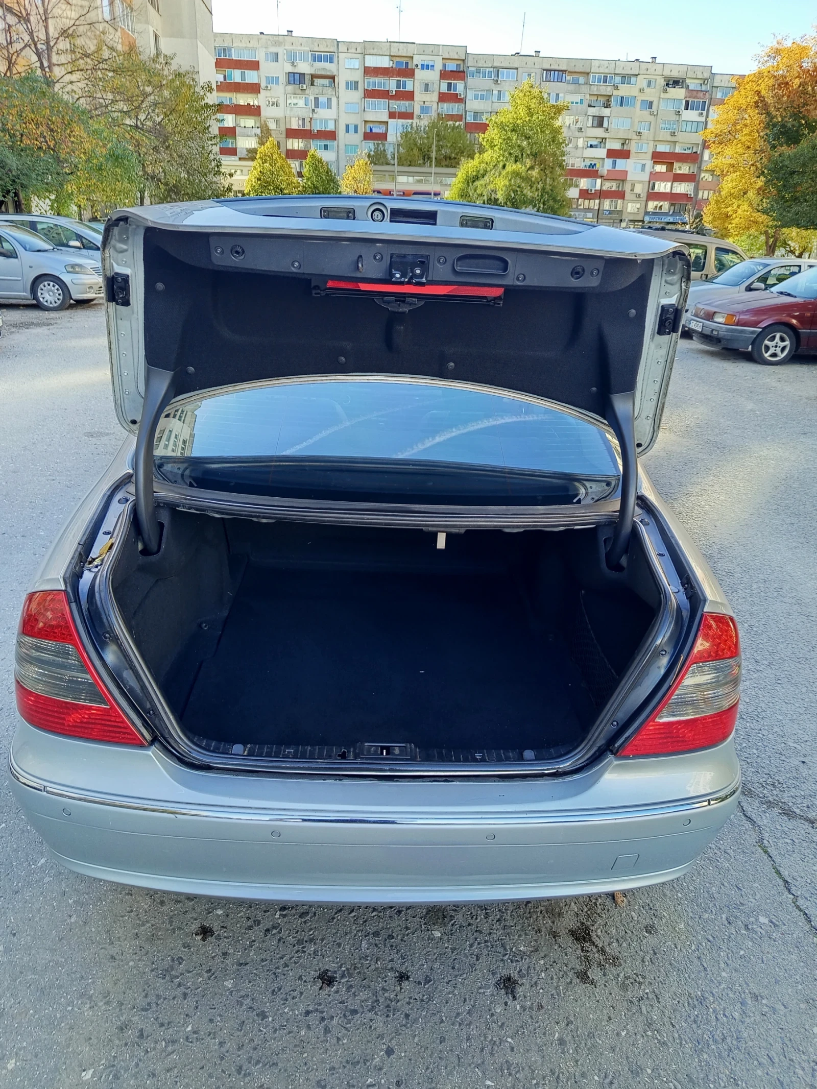 Mercedes-Benz E 220  - изображение 5