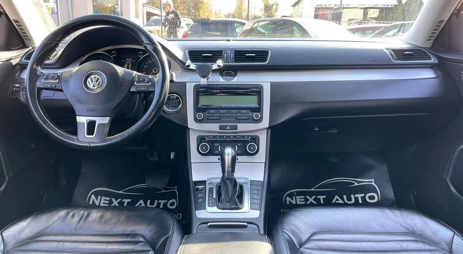 VW Passat 2.0TDI 170HP PANO DSG КОЖА EURO5A - изображение 10