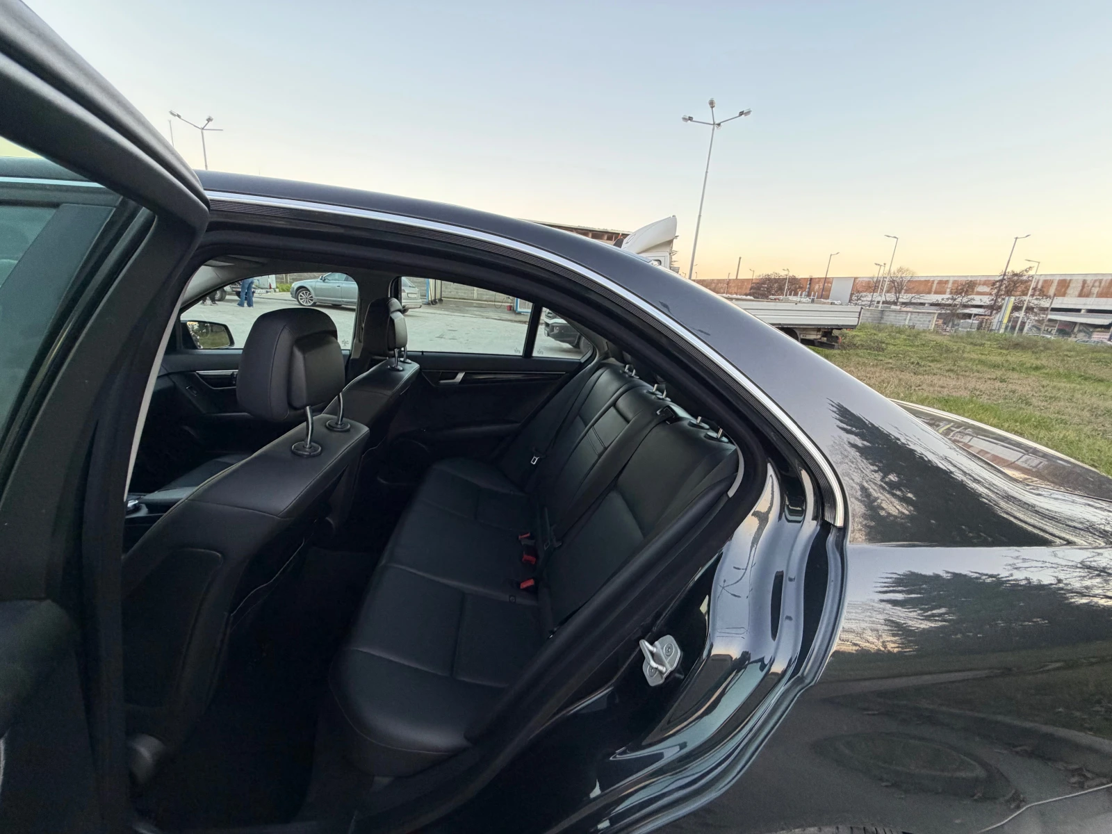 Mercedes-Benz C 180 CGI Luxury | Mobile.bg � ����������� 14