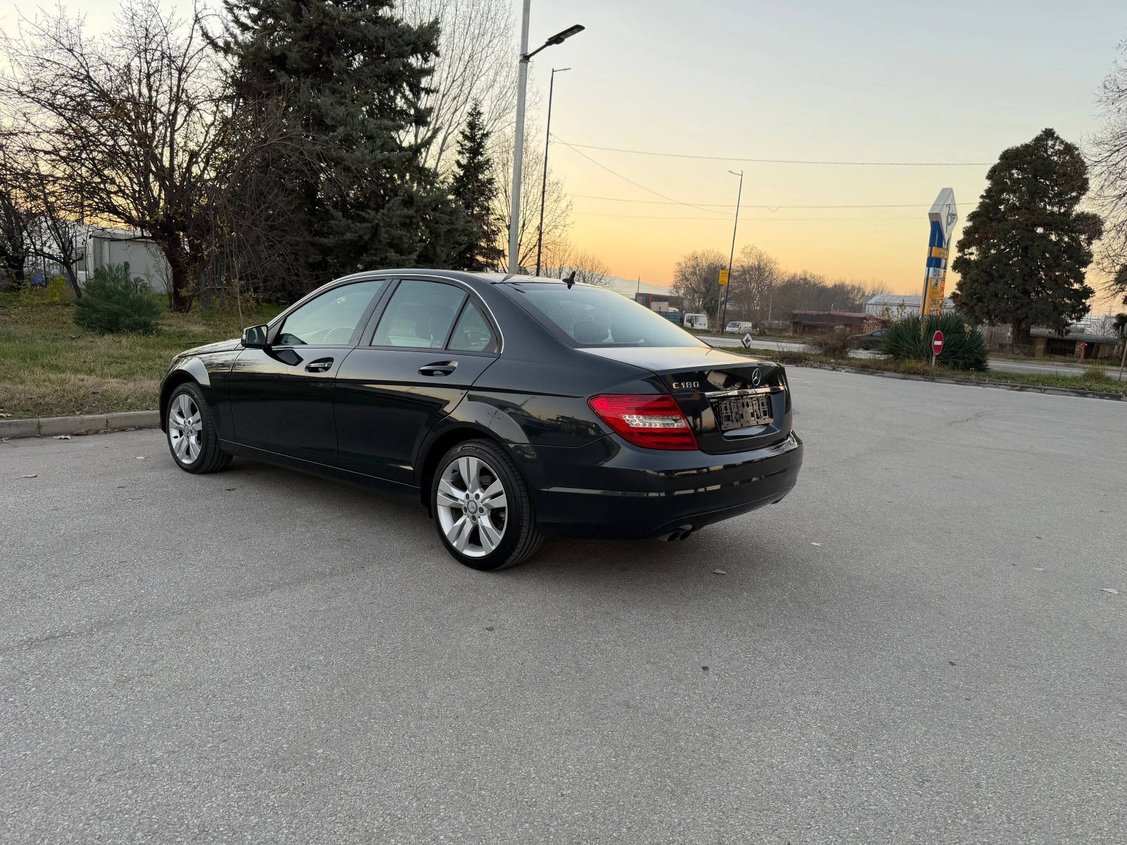 Mercedes-Benz C 180 CGI Luxury - изображение 8