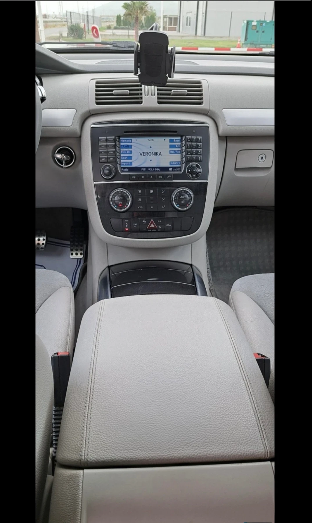 Mercedes-Benz R 320 R320 - изображение 9