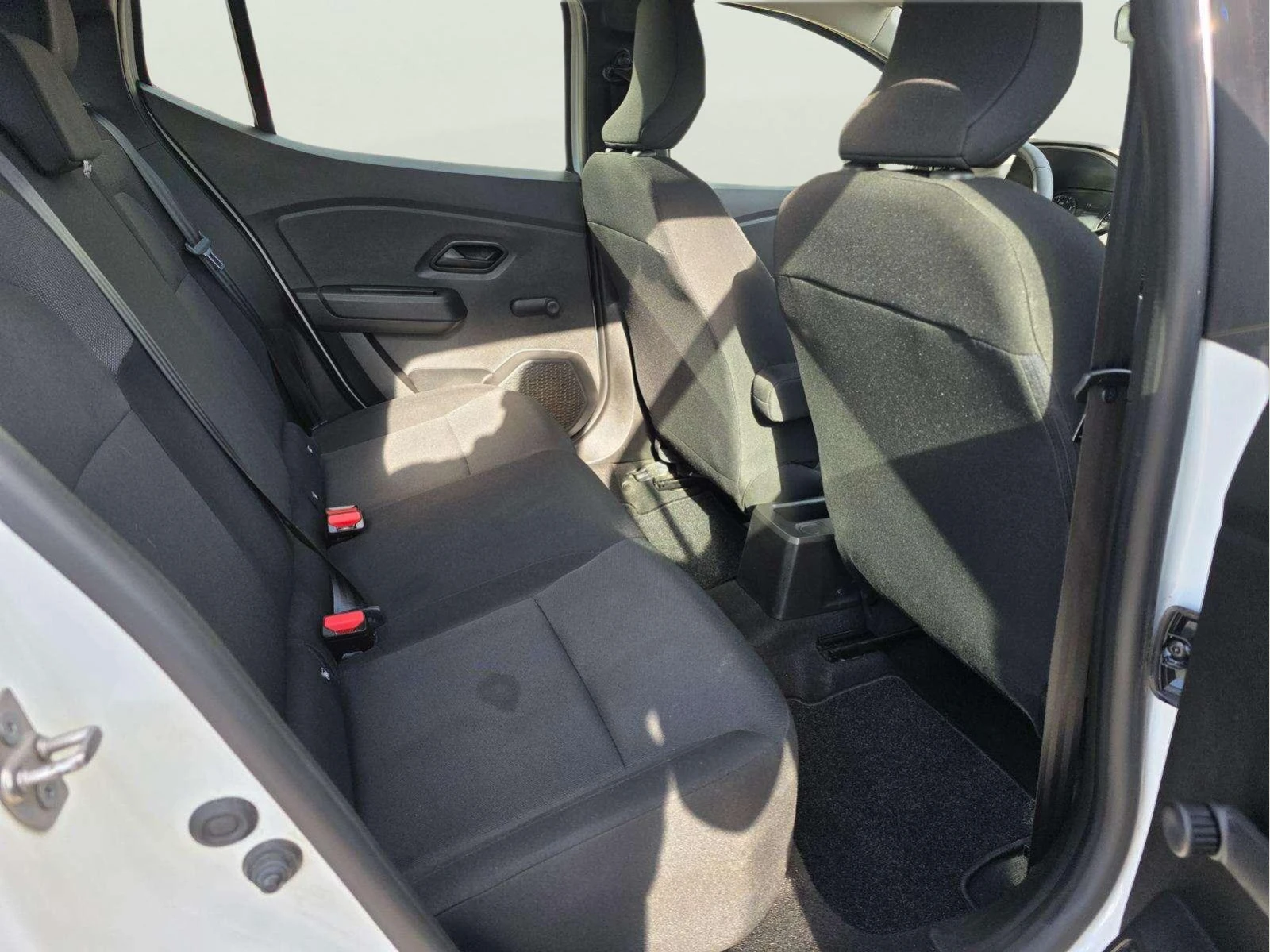 Dacia Sandero 1.0 TCE - изображение 10