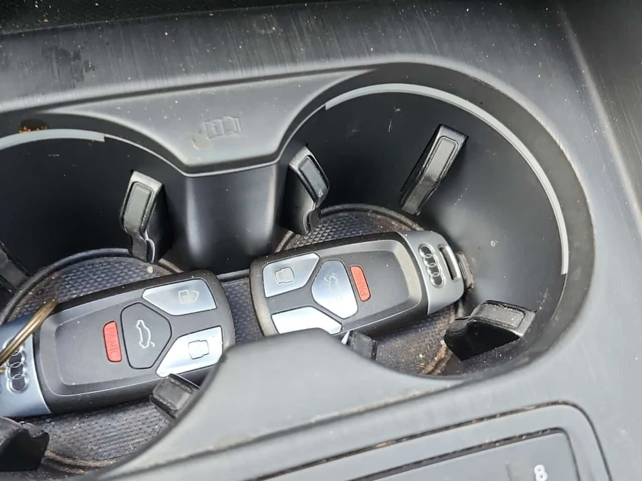 Audi S5 TECHNIK/МАСАЖИ/ЧЕРВЕНА КОЖА/+ ГУМИ/ПАНО/2 КЛЮЧА, снимка 8 - Автомобили и джипове - 54019763