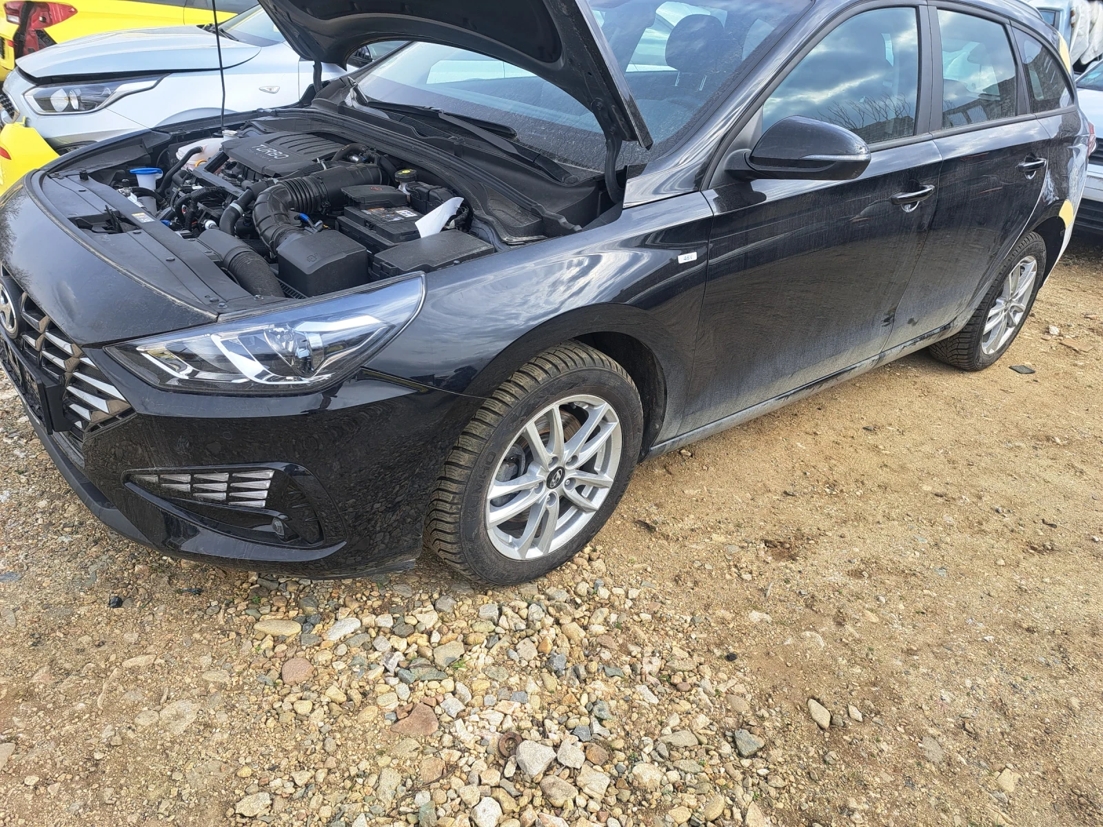 Hyundai I30 1.5mild hybrid , снимка 3 - Автомобили и джипове - 54087682
