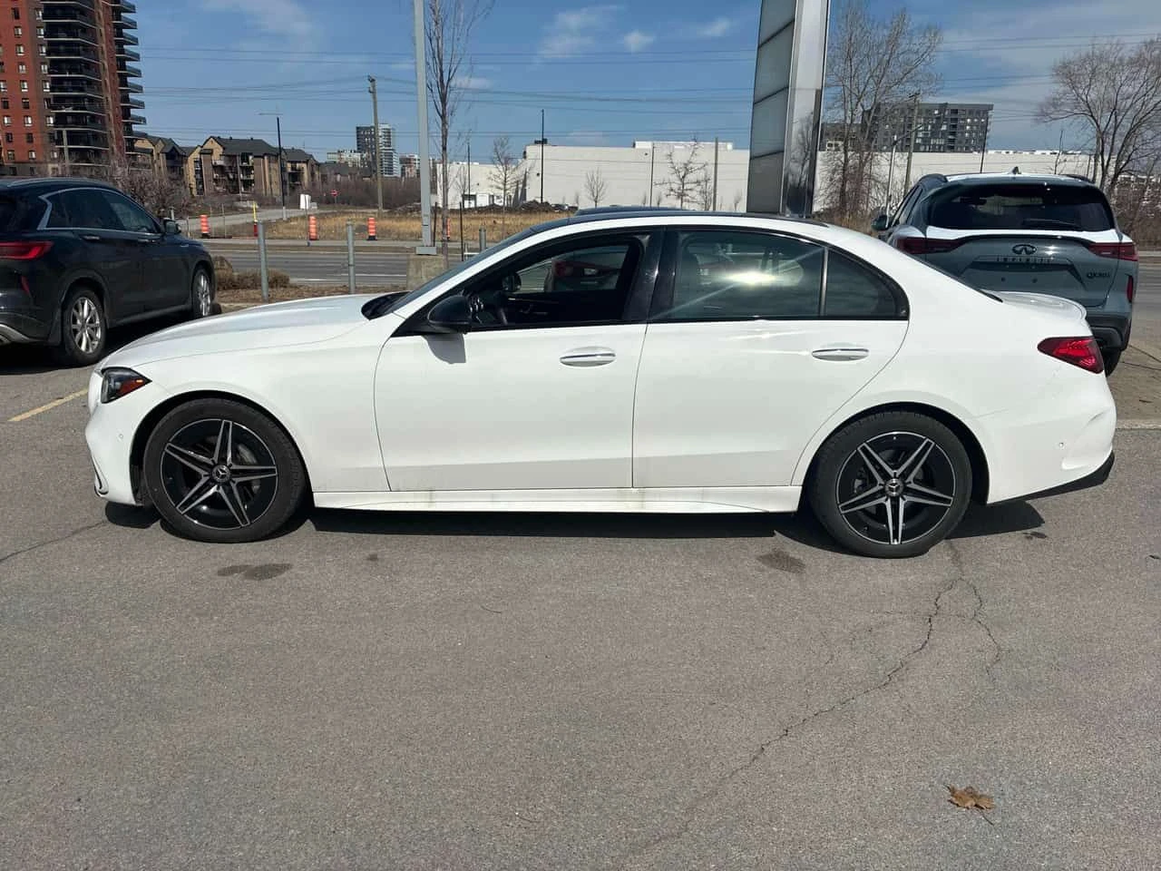 Mercedes-Benz C 300 /ПАНОРАМА/ПОДГРЕВИ/360 CAM, снимка 3 - Автомобили и джипове - 54161229