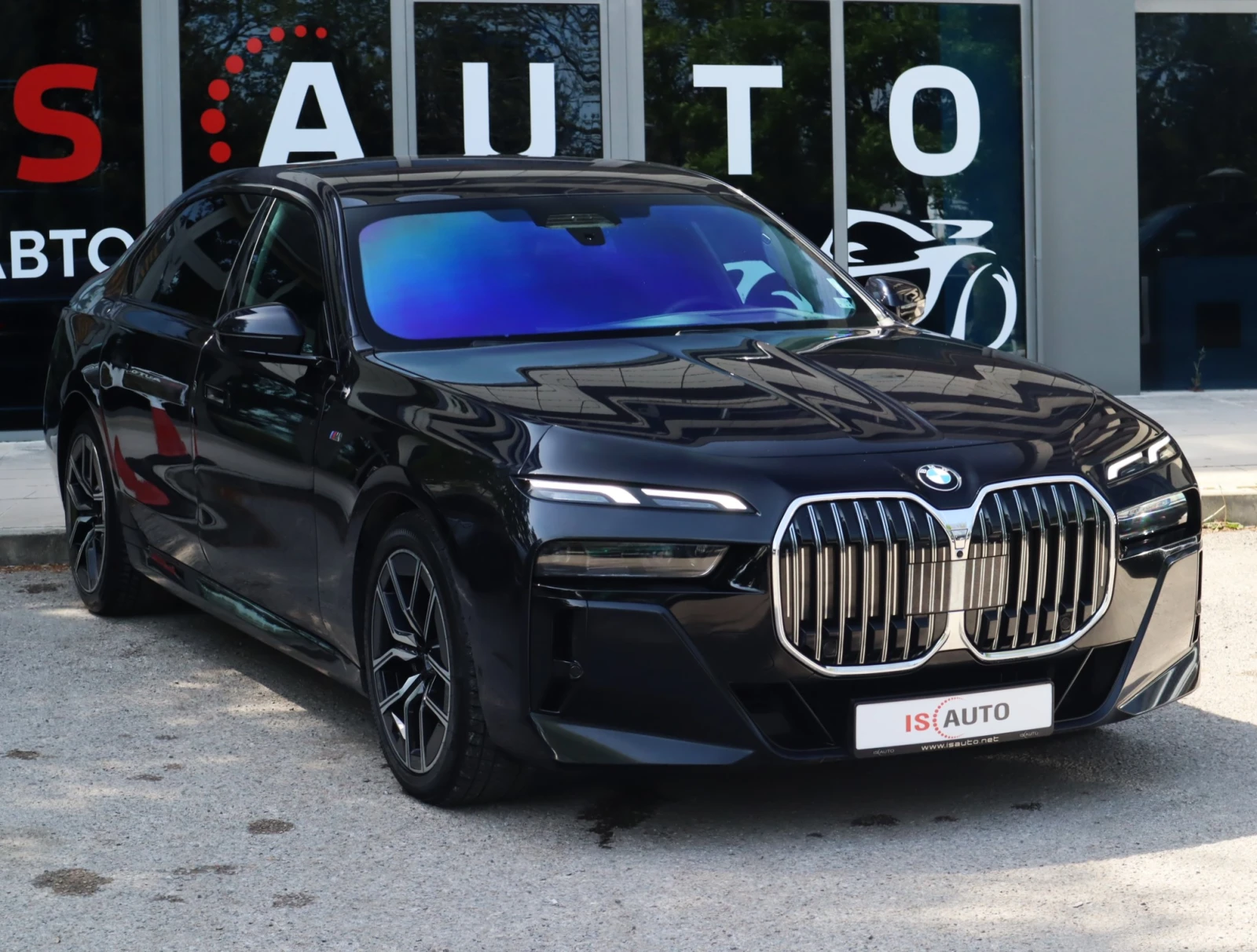 BMW 740 d/xDrive/Bowers&Wilkins/HuD/Панорама/Камера360, снимка 3 - Автомобили и джипове - 54180955