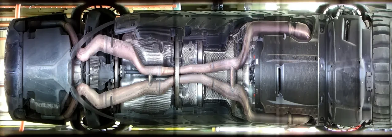 Mercedes-Benz E 63 AMG, снимка 12 - Автомобили и джипове - 54255050