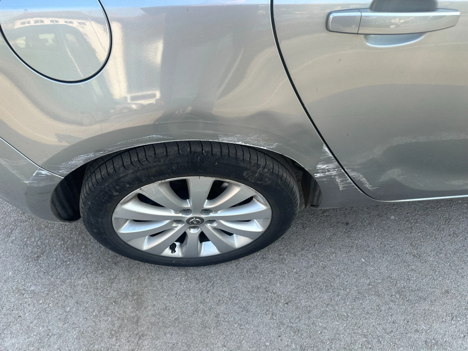 Opel Astra, снимка 3 - Автомобили и джипове - 54306492