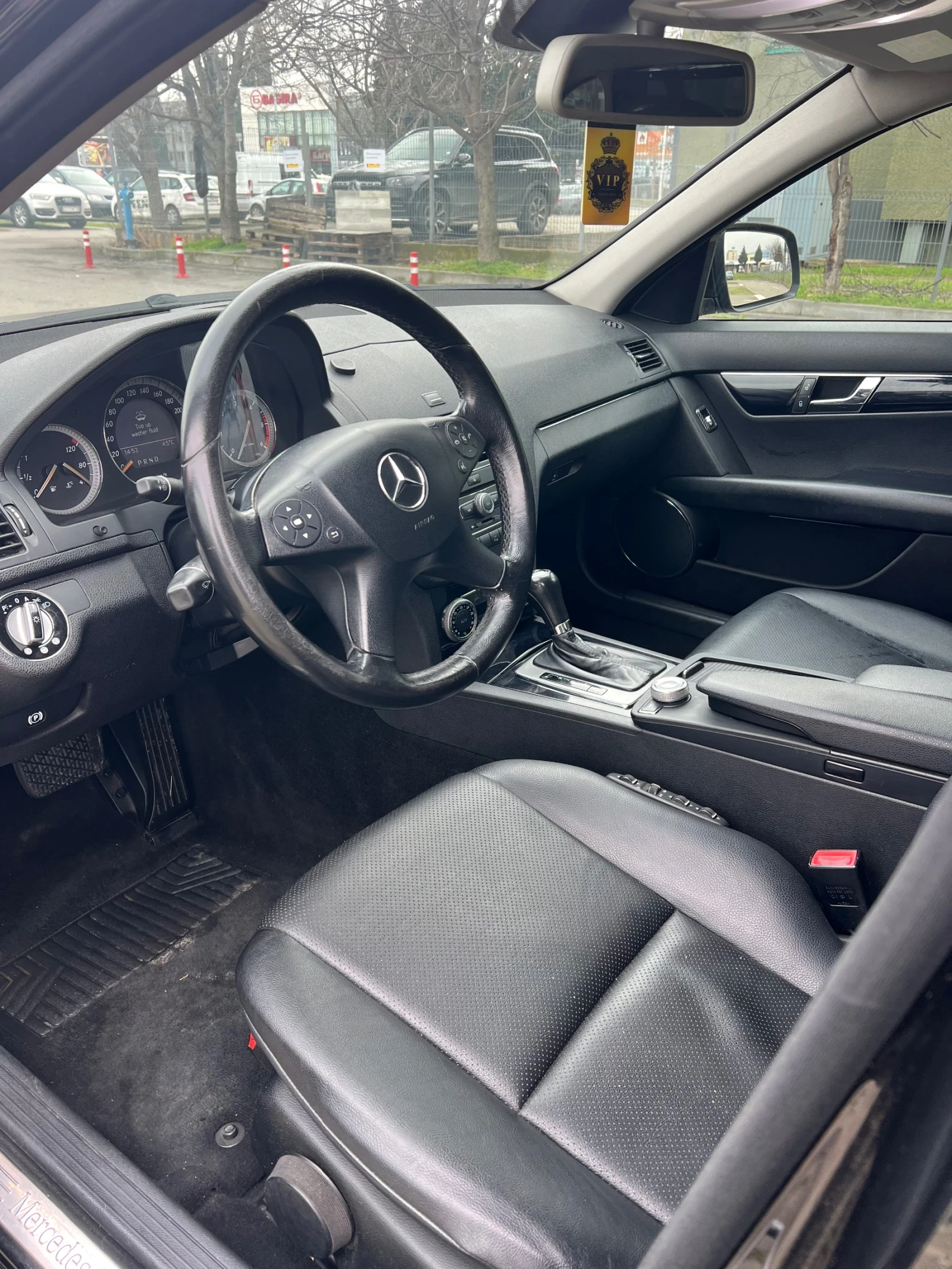 Mercedes-Benz C 200, снимка 7 - Автомобили и джипове - 54391136