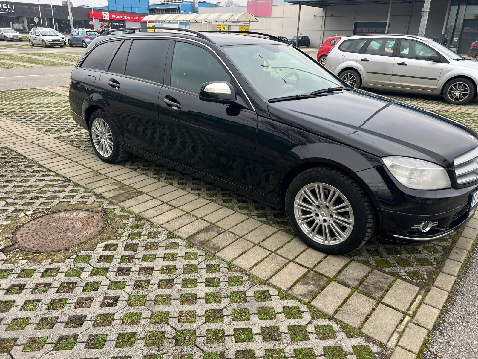 Mercedes-Benz C 200, снимка 3 - Автомобили и джипове - 54391136