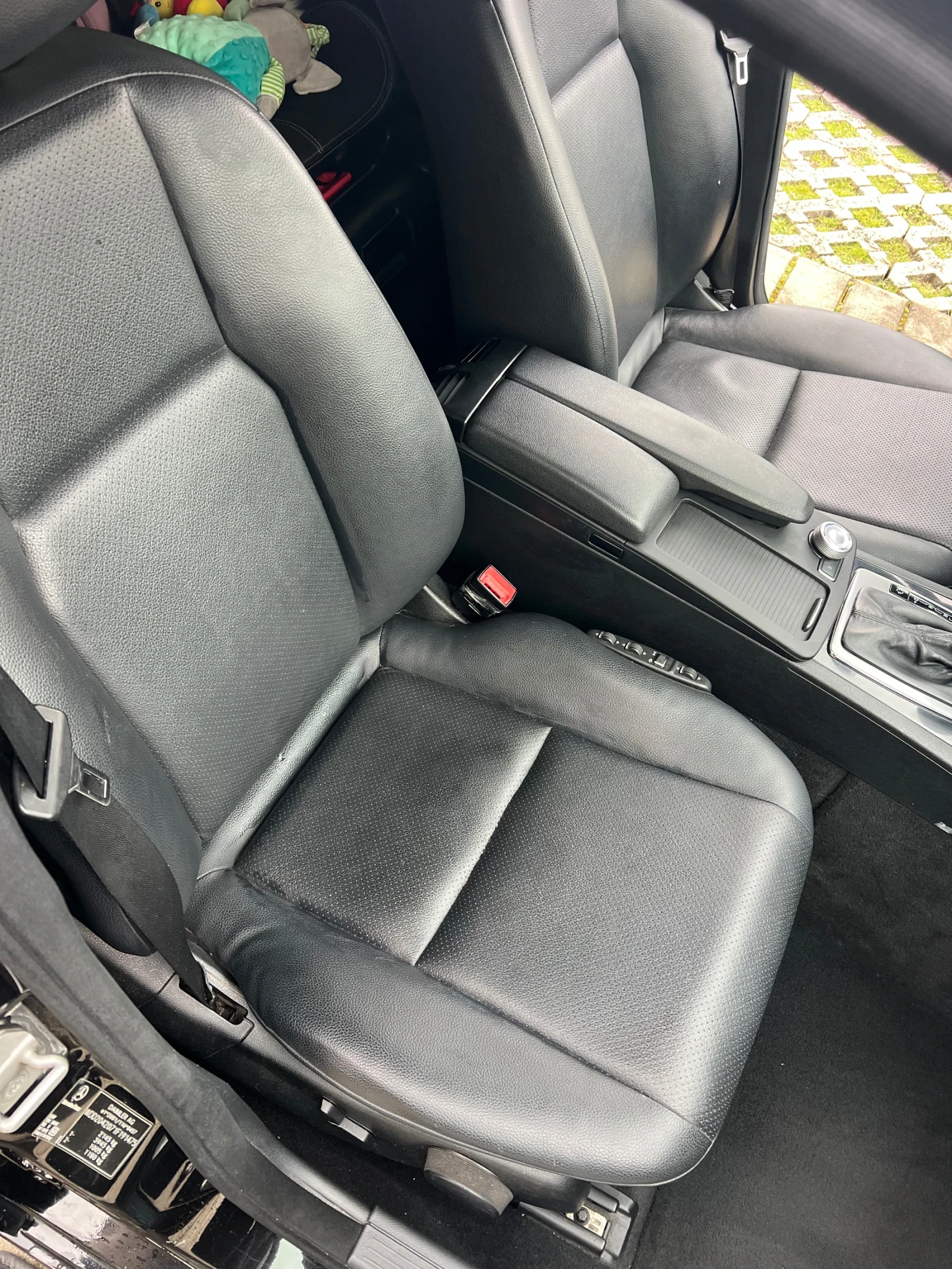 Mercedes-Benz C 200, снимка 8 - Автомобили и джипове - 54391136