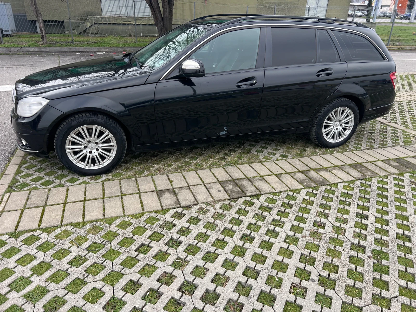 Mercedes-Benz C 200, снимка 4 - Автомобили и джипове - 54391136