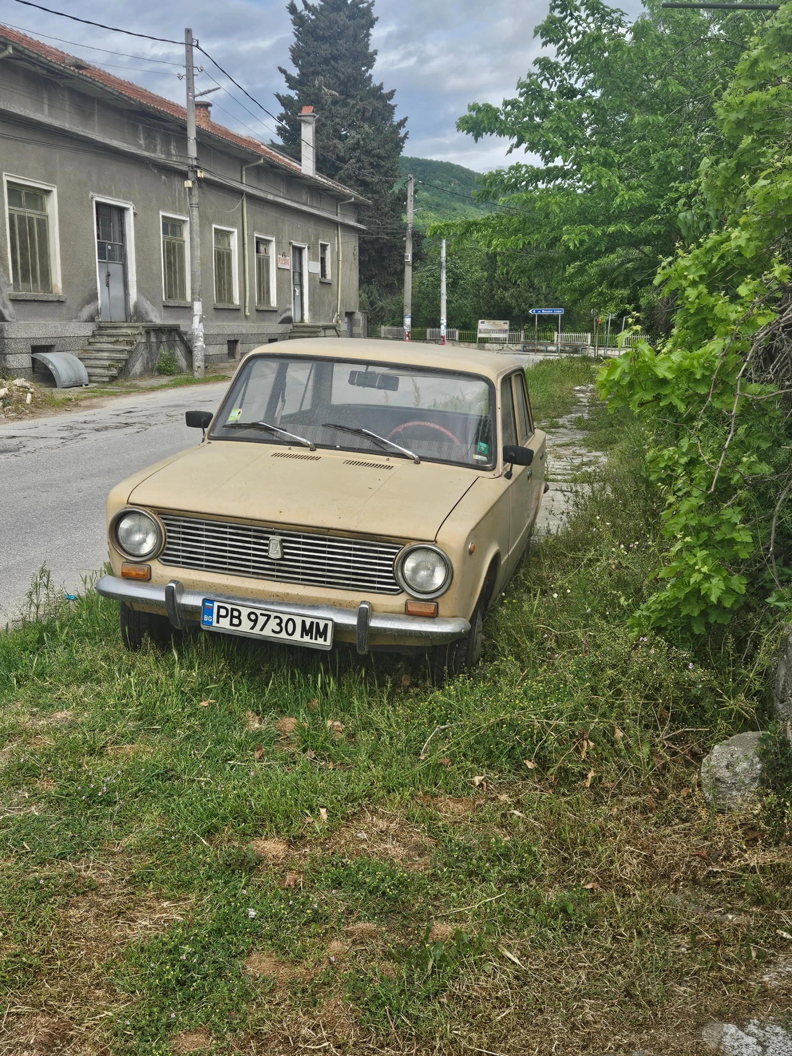 Lada 1200