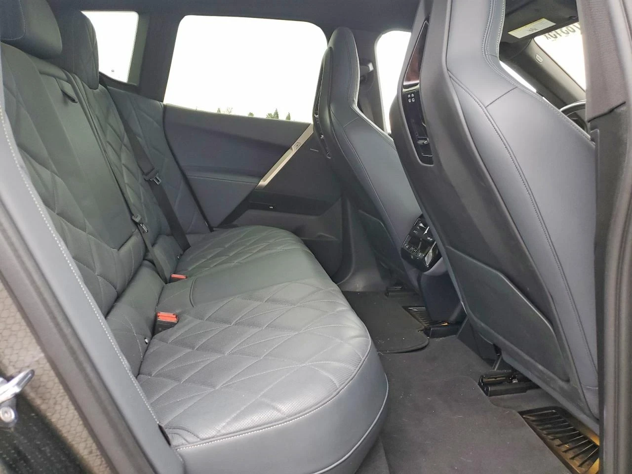 BMW iX XDRIVE50 | Mobile.bg � ����������� 10