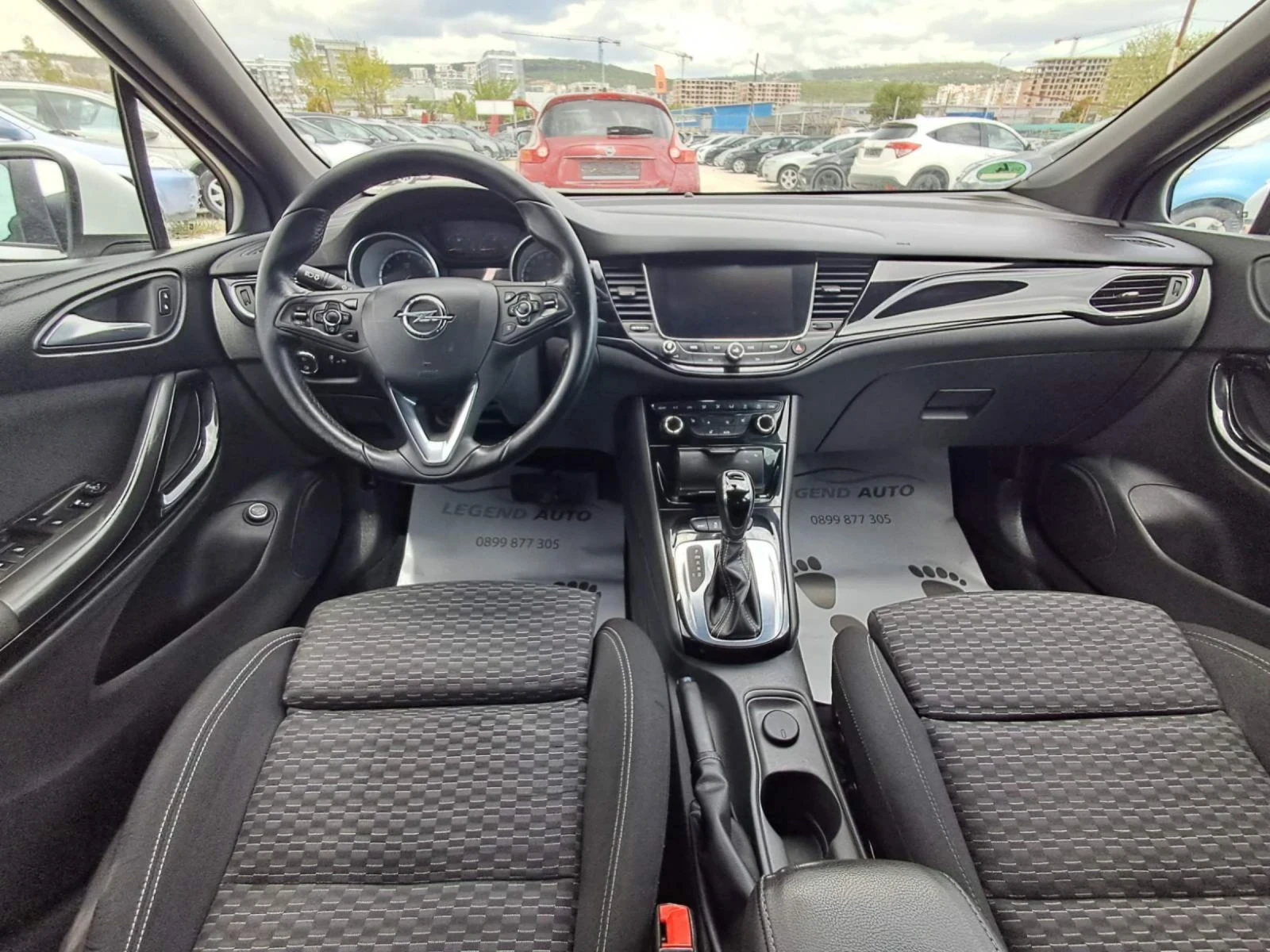 Opel Astra 1.6 TURBO, снимка 10 - Автомобили и джипове - 54603046