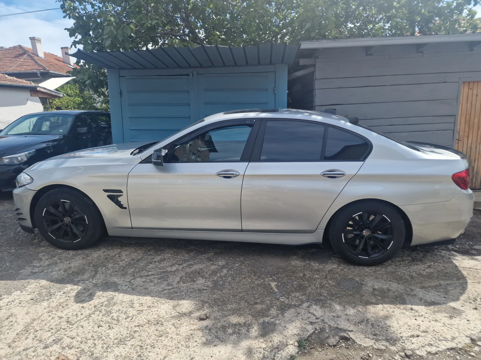 BMW 528 I  2.0 Turbo AT на !!148100km!!!, снимка 8 - Автомобили и джипове - 55179829