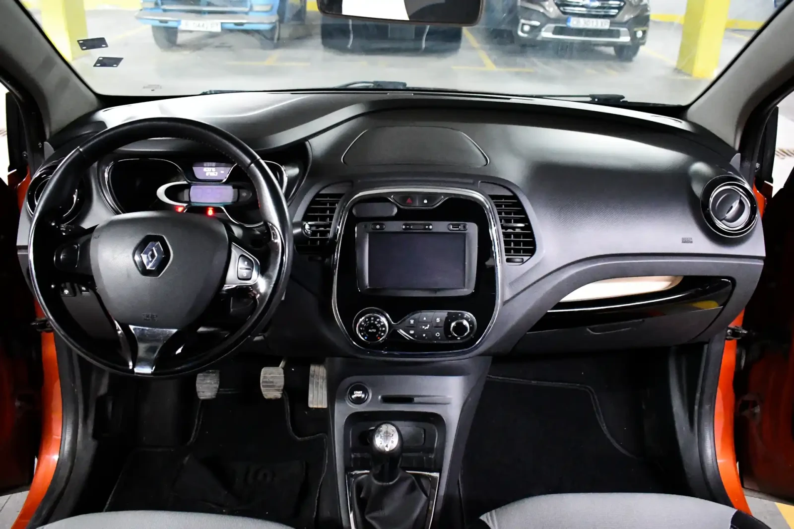 Renault Captur Нов от БГ 1 собственик, снимка 13 - Автомобили и джипове - 55234191