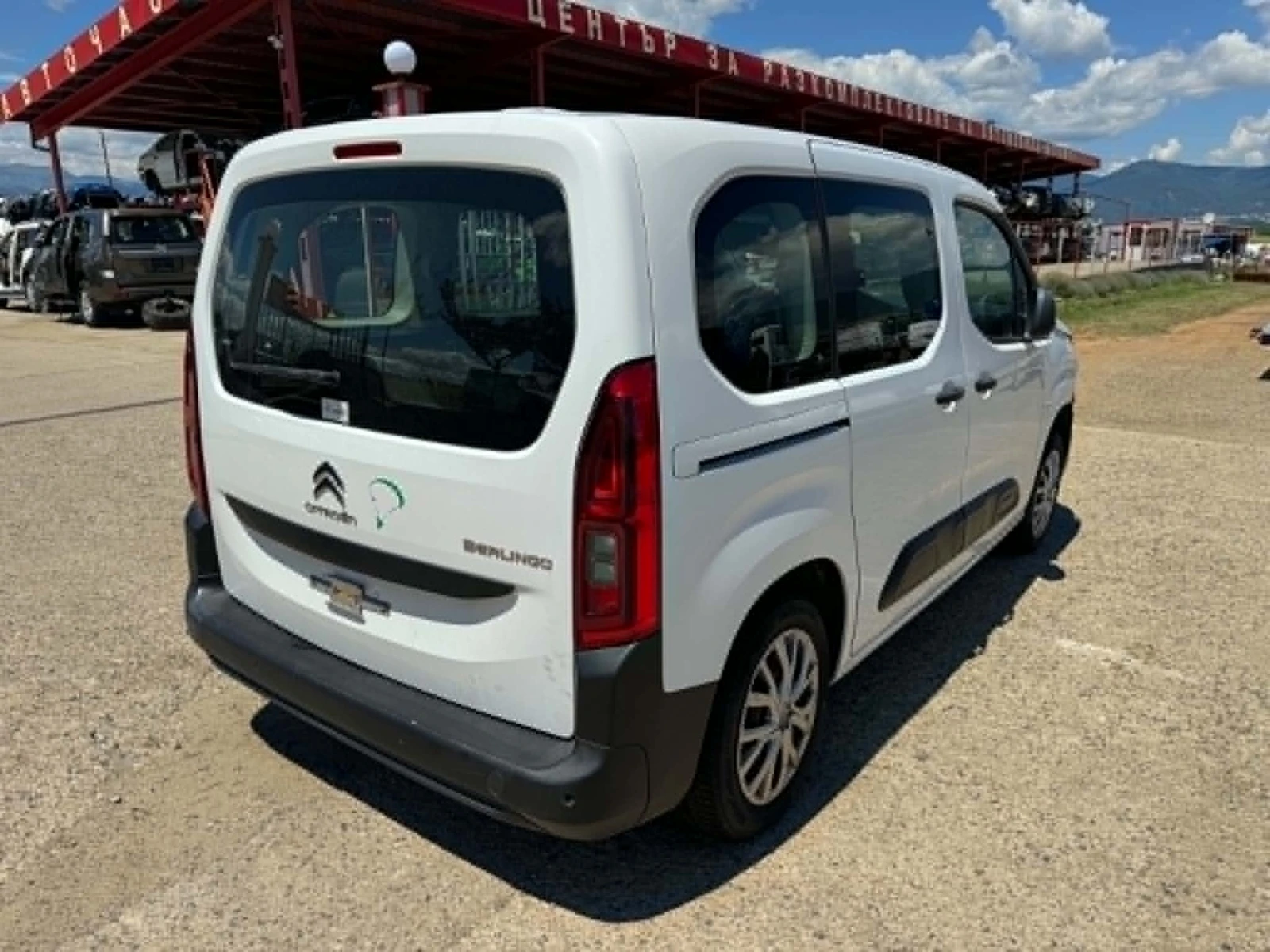 Citroen Berlingo 1.2, снимка 4 - Автомобили и джипове - 55291059