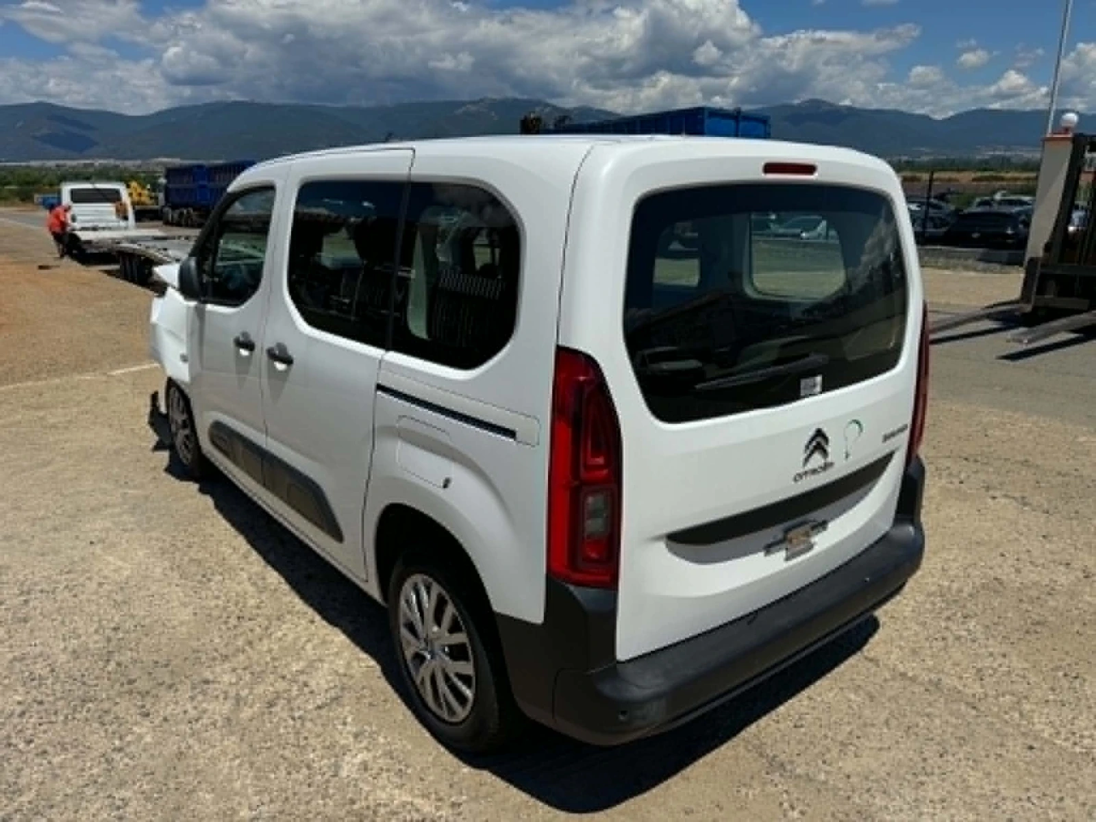 Citroen Berlingo 1.2, снимка 3 - Автомобили и джипове - 55291059