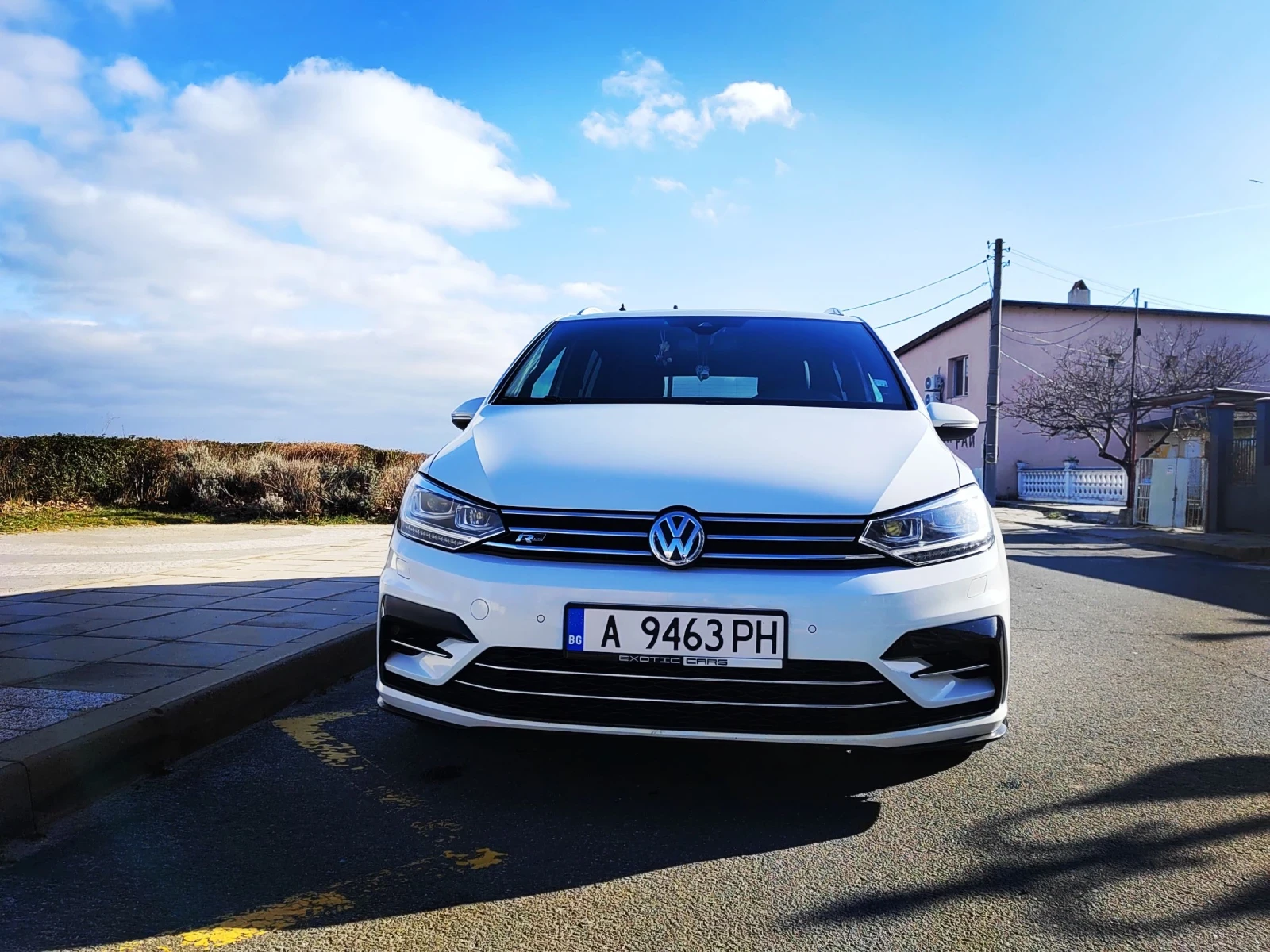 VW Touran R-Line 2.0 tdi /HIGHLINE/ DSG 